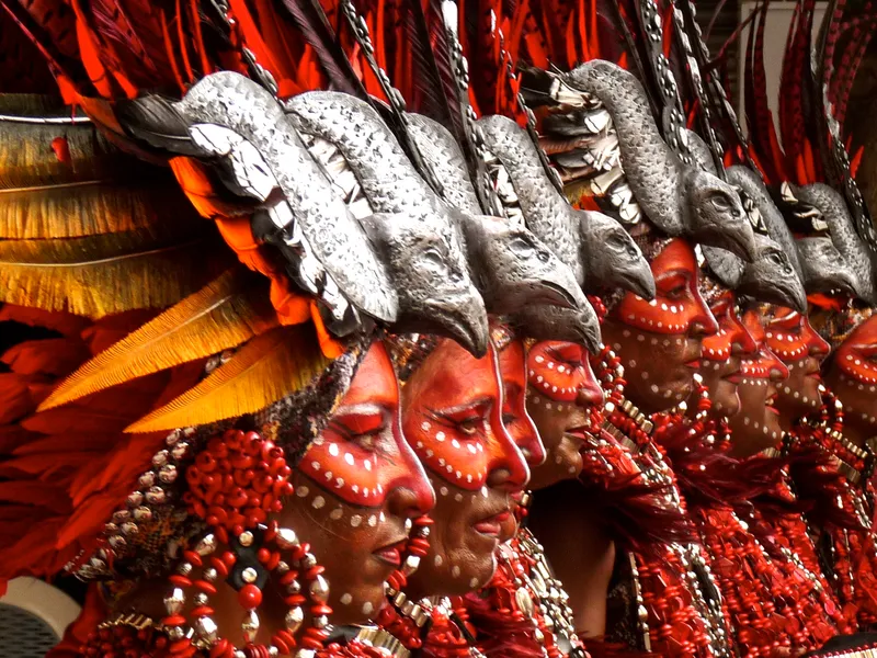 Festeras de una comparsa de los Moros y Cristianos de Villena
